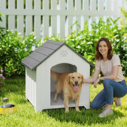 Caseta para Perros Exterior Casa para Perros Grandes de Plástico con 2 Ventanas Base Elevada Estacas Gris
