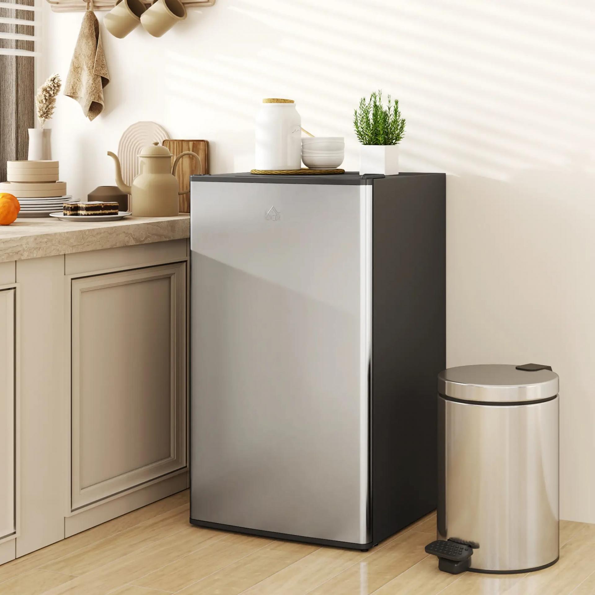Mini Nevera Silenciosa 91 L Clase E con Temperatura Regulable 5 Niveles Puerta Reversible Estantes Ajustables Negro