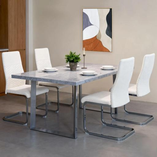 Juego de 4 Sillas de Comedor con Asiento y Respaldo Acolchado Tapizado en Terciopelo Patas de Acero Crema [4]