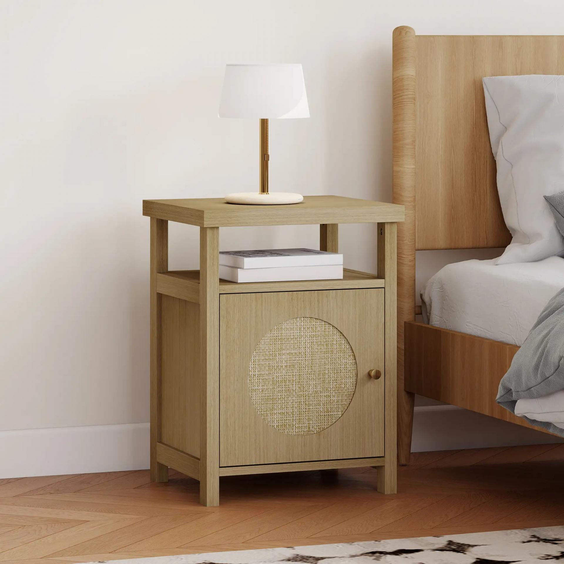 Mesita de Noche con Puerta de Ratán Mesilla de Noche con Estante Abierto y Compartimento 40x35x55 cm Madera Natural