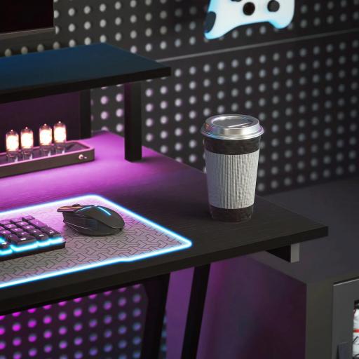 Escritorio Gaming con Luces LED 100x60 cm omas de Corriente Soporte para Monitor Estantes y Control Remoto Negro [7]