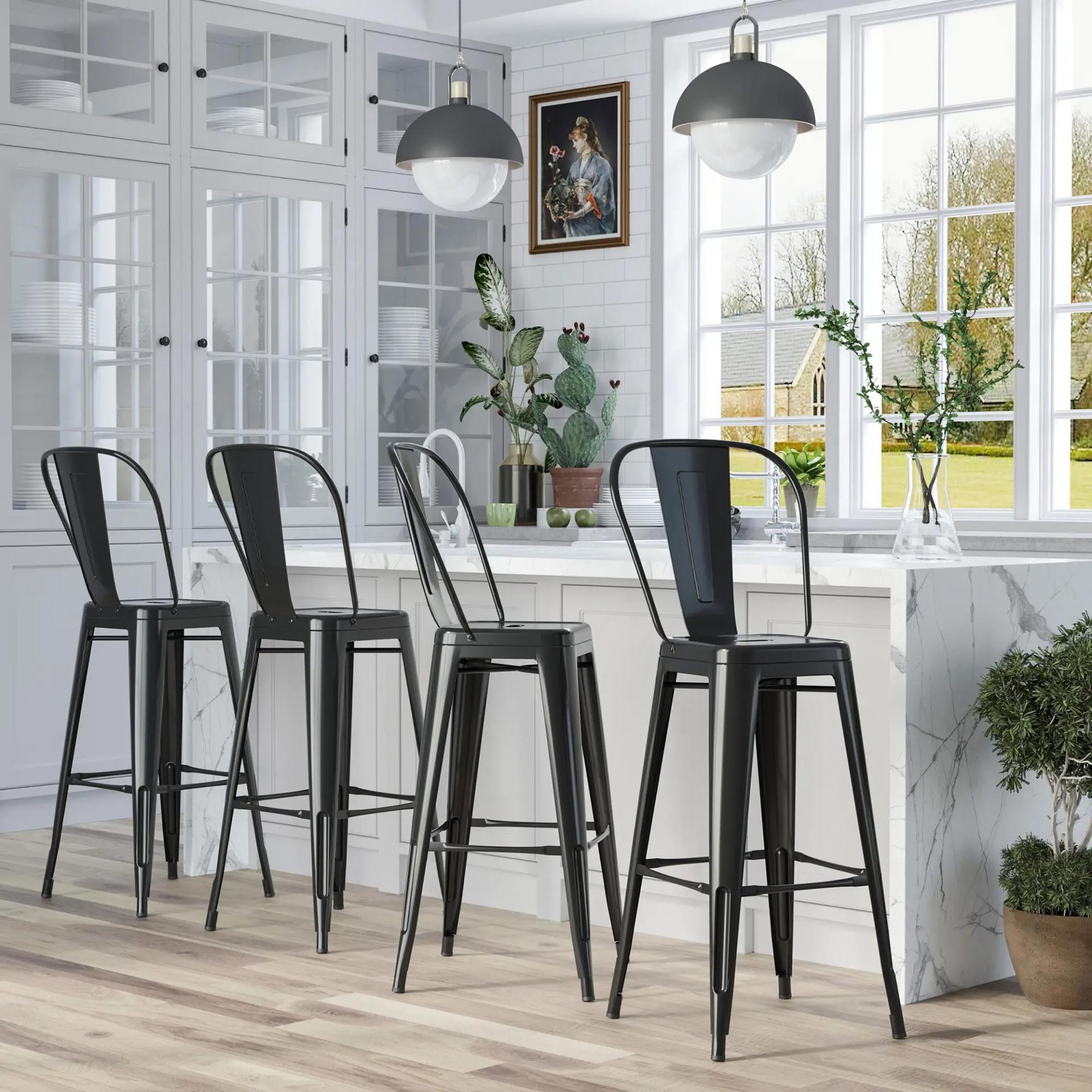 Juego de 4 Taburetes Altos de Cocina de Metal con Respaldo Alto y Reposapiés para Comedor 44x46x116 cm Negro