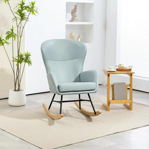 Mecedora Tapizada en Tejido Técnico con Patas de Madera de Haya Respaldo con Diseño Curvo y Reposabrazos Verde Claro