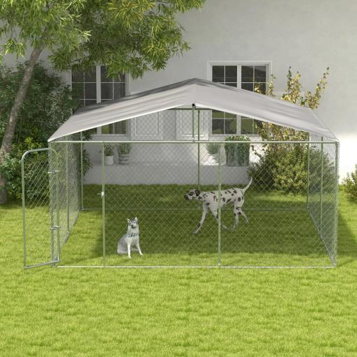 Perrera de Exterior con Toldo Anti-UV Impermeable Puerta con Pestillo y Marco de Metal Galvanizado 4x4x2,3 m Plata [7]
