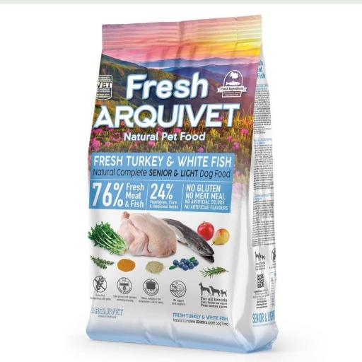 Alimento semihúmedo Light con Pavo y Pescado Blanco frescos para perros senior o con sobrepeso - Fresh
