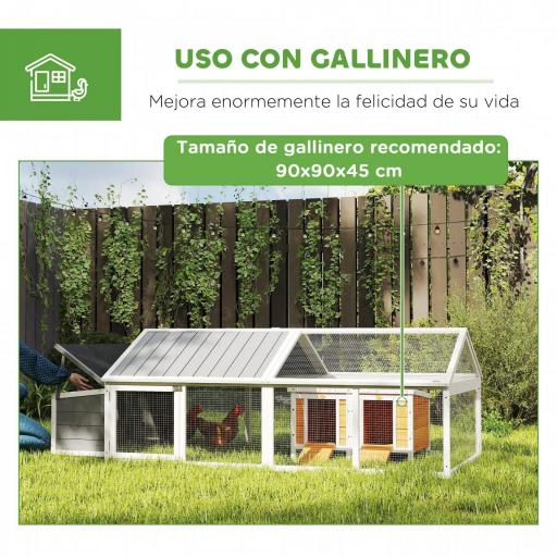 Gallinero para Exterior de Madera 240x112,5x76 cm con Techo Abatible Corral Puertas con Cerradura y Nido Blanco y Gris [5]