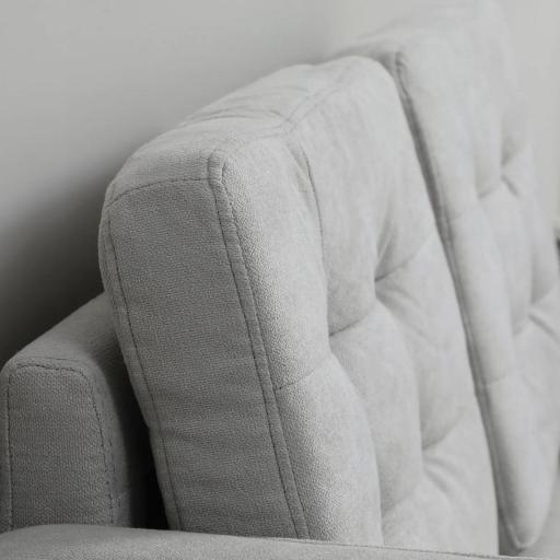 Sofá de 2 Plazas con Espacio de Almacenamiento Patas de Madera Respaldo Capitoné 117x62x78 cm Gris Claro [5]