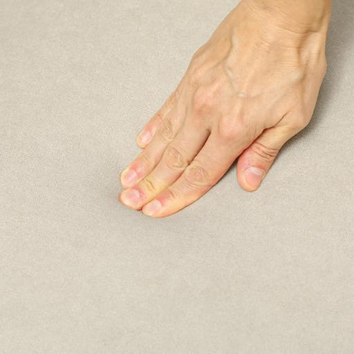 Sofá de 2 Plazas Tapizado en Terciopelo con Reposabrazos y Patas de Madera Sofá Pequeño Carga 240 kg 130x74x76 cm Crema [7]