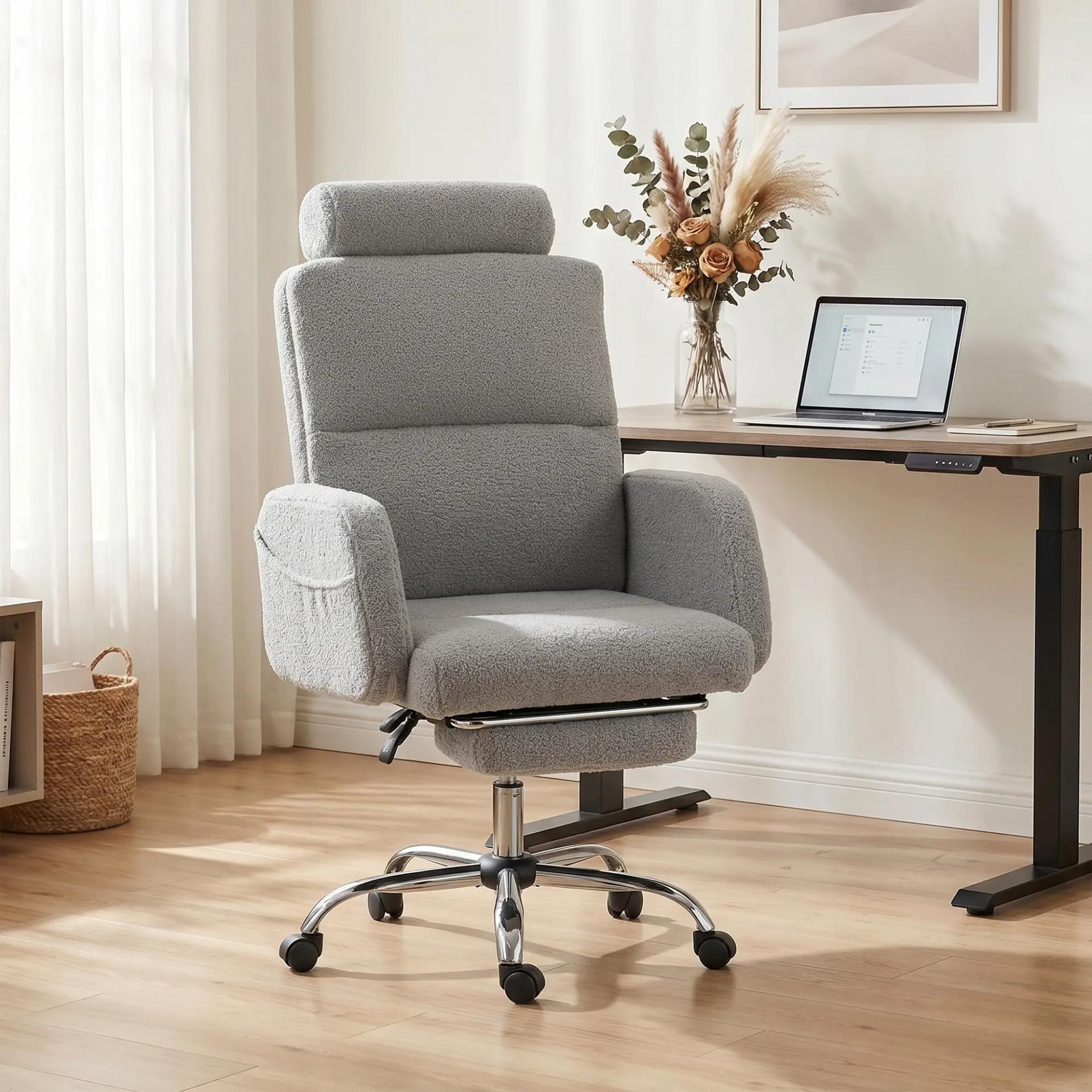 Silla de Escritorio con Reposapiés Tapizada en Borreguito con Respaldo Reclinable Reposacabezas Ajustable Gris Claro