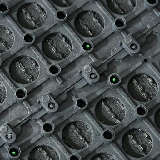 Césped Sintético de 10 Piezas Alfombra Césped Artificial 30x30 cm con Altura de Hierba 25 mm y Anti-UV Verde Oscuro [6]