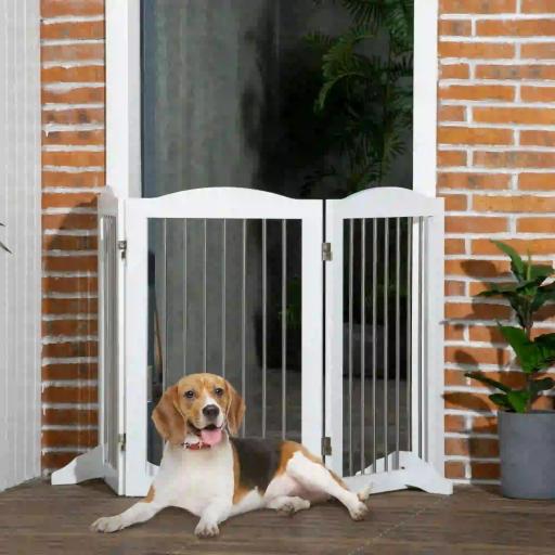Barrera de Seguridad para Perros para Escaleras y Puertas Diseño Plegable y Pies de Apoyo 154x30x80 cm Blanco