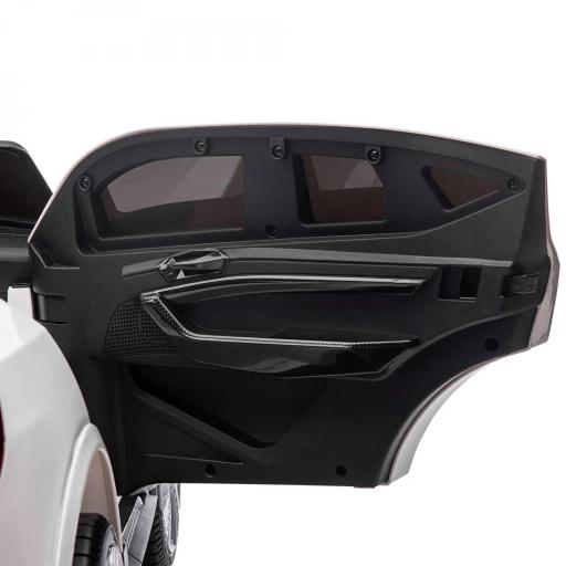 Coche de Batería para Niños 12V Audi E-tron con Mando a Distancia Faros Bocina Música Velocidad 3-5 km/h Blanco [8]