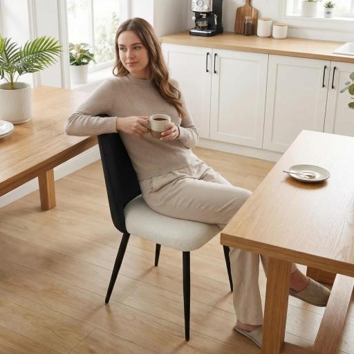Juego de 2 Sillas de Cocina con Respaldo de PU de Imitación Ratán Patas de Acero y Asiento Acolchado Negro y Beige [1]