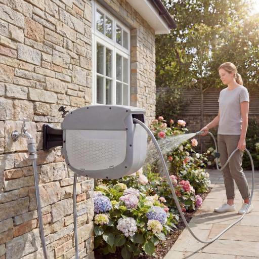 Carrete de Manguera Retráctil 20+1,9 m con Boquilla de 2 Modos Bloqueo Automático y Retracción Controlada Soporte Gris [2]