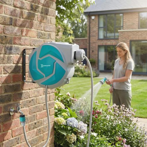 Manguera Retráctil de Pared con Carrete de 10+1 m con Retorno Enrollado Automático y Boquilla de 7 Funciones Gira 180° [8]