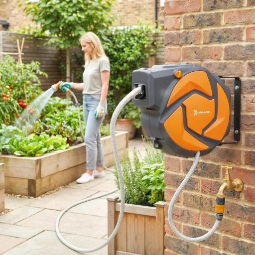 Manguera Retráctil de Pared con Carrete de 10+1 m con Retorno Enrollado Automático y Boquilla de 7 Funciones Gira 180° [0]