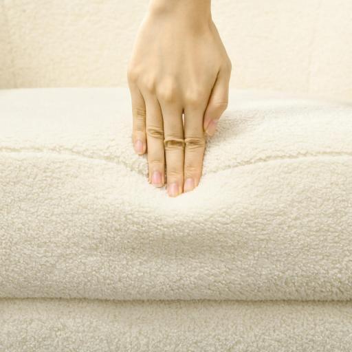Sillón de Salón Sofá Individual con Reposacabezas y Patas de Metal para Dormitorio Oficina Carga 125 kg Crema [7]