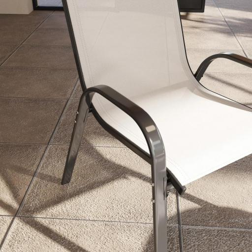 Set de 4 Sillas de Exterior Apilables con Asiento de Malla Respaldo Alto y Marco de Acero para Jardín Beige y Negro [3]