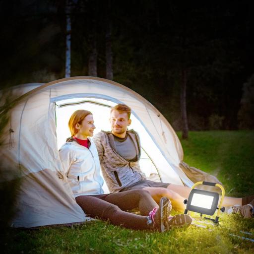 Foco LED con 4250 Lúmenes IP65 6500K Resistente a la Intemperie Ajustable y Portátil 25,5x16x25,5 cm Amarillo [5]