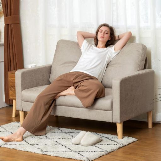 Sofá de 2 Plazas Tapizado en Microfibra con Patas de Madera Reposabrazos 130x78x85 cm Crema