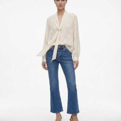 BLUSA MANGA LARGA CON LAZO