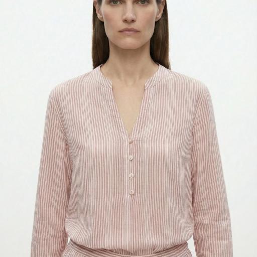 BLUSA CUELLO V Y BOTONES [0]