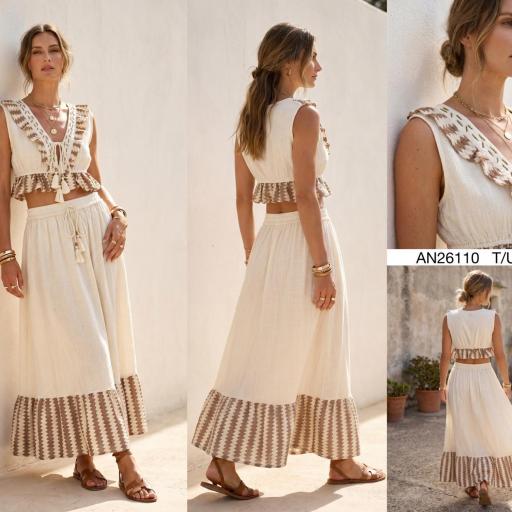 CONJUNTO TOP/ FALDA CON BORDADO 