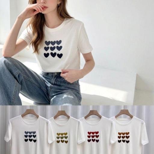 CAMISETA BASICA ESTAMPADO CORAZONES 