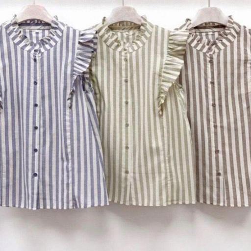 BLUSA DE  RAYAS  CON BOTONES  FRONTALES, CUELLO REDONDO CON BOLANTE  [1]