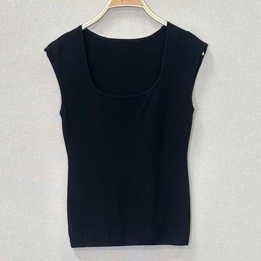  BLUSA  DE PUENTO MAGA CORTA CON CUELLO CUADRADO  [1]