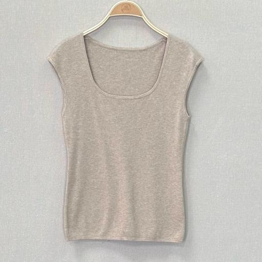  BLUSA  DE PUENTO MAGA CORTA CON CUELLO CUADRADO  [2]