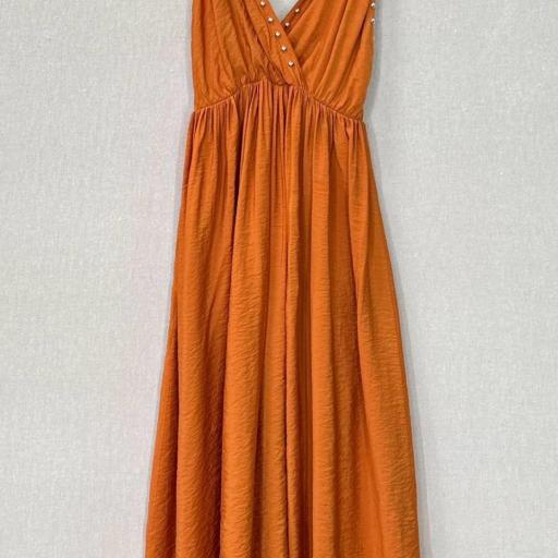 VESTIDO  MAXI DE ESTILO IMPERIO CON DETALLES DE TACHES [3]