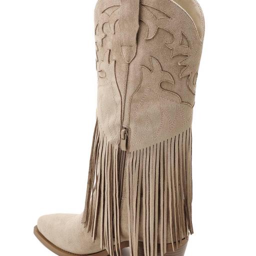BOTAS VAQUERAS CON FLECOS  [2]