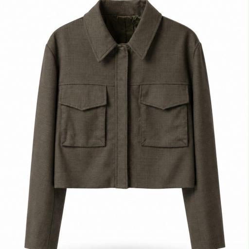 CHAQUETA CORTA, DE ESTILO CASUAL CON BOLSILLOS FRONTALES  [1]