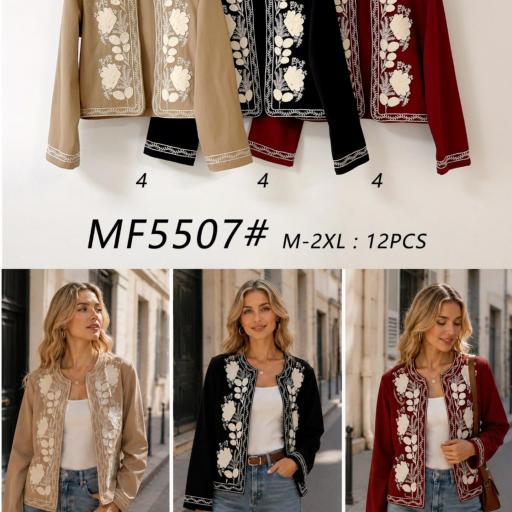 CHAQUETA CASUEL ABIERTA CON BORDADO FLORAL