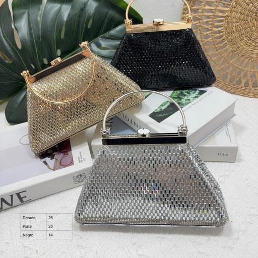 BOLSO TIPO CARTERA CON ASA METALICA