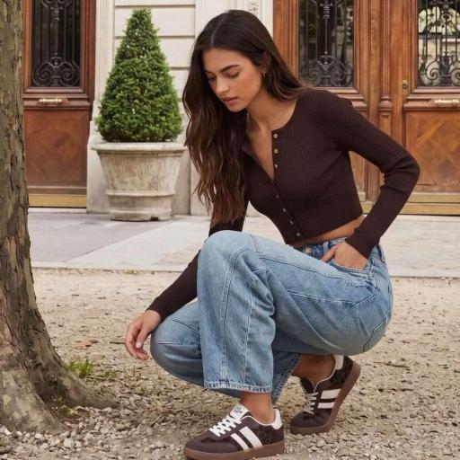  ZAPATILLAS CASUALES CON DETALLES CON SUELA DE GOMA  [2]