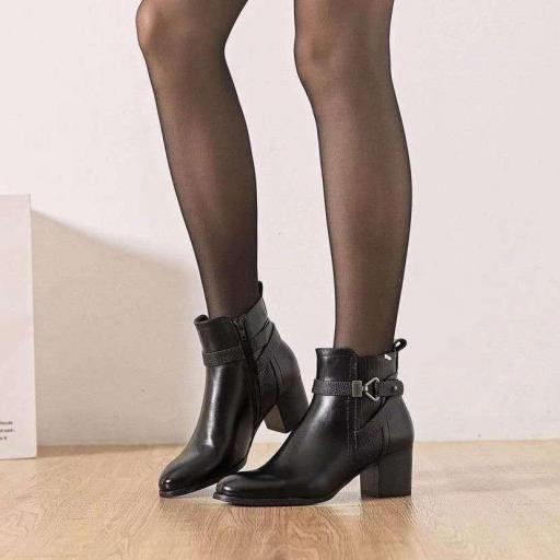 BOTIN CASUAL POLIPIEL TACON CUADRADO [1]