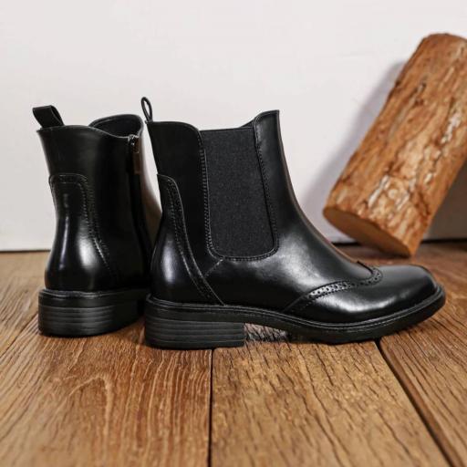 BOTIN CASUAL POLIPIEL TACON CUADRADO