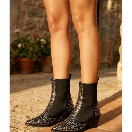 BOTIN CAMPERO POLIPIEL CON TACHAS [1]