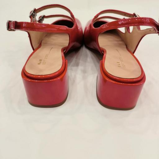 Zapatos Mary Jane rojos [3]