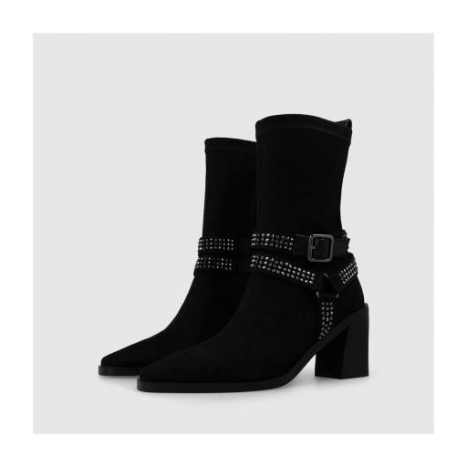 Botines de mujer en antelina negra y remaches metálicos de Lodi [1]