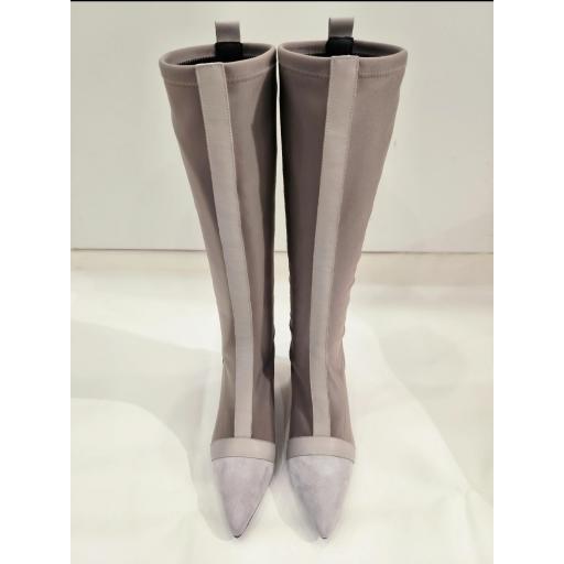 Botas de mujer taupe en licra y ante de Dibia