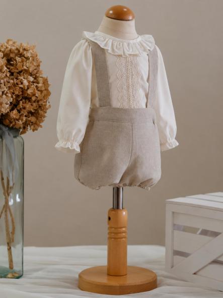 Conjunto de bautizo bebé Eva Martínez con peto de lino y manga larga [1]