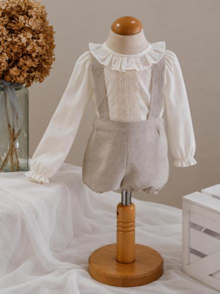 Conjunto de bautizo bebé Eva Martínez con peto de lino y manga larga [6]
