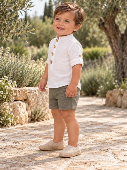 Conjunto de ceremonia bebé y niño Nekenia · Camisa blanca y pantalón verde oliva [1]
