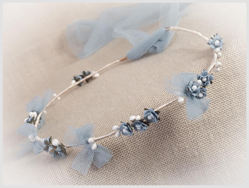 Corona flores para Comunión y Ceremonia ZOYSAN azul 20339