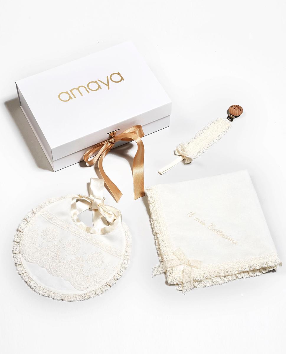 Pack bautizo de babero, pañuelo y chupetero AMAYA colección Hote Cotton