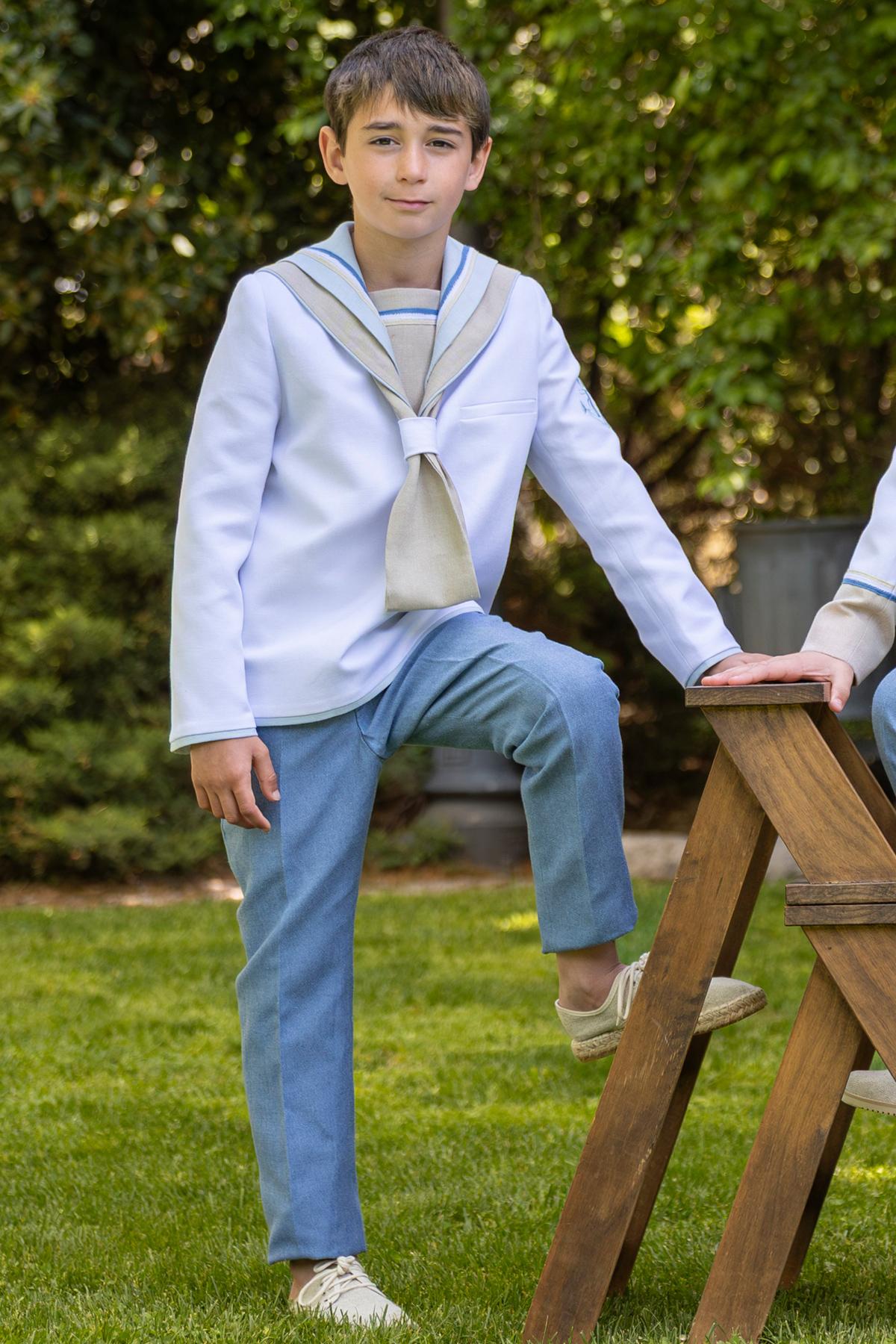 Traje marinero de comunión Eslora Cannes 2027 para niño con pantalón celeste