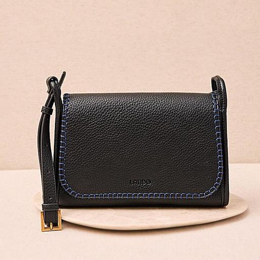 BOLSO LATIDO GRAN SOLAPA CON RIBETE CROCHÉ [7]